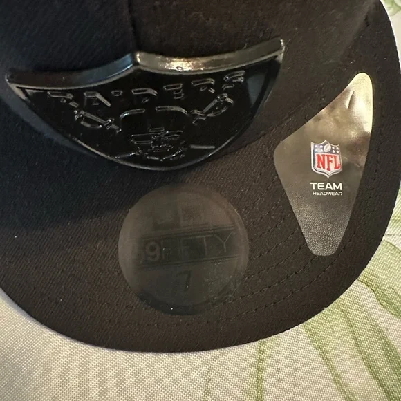 New Era Black Raiders 9FIFTY Snapback Hat - Picture 2 of 8